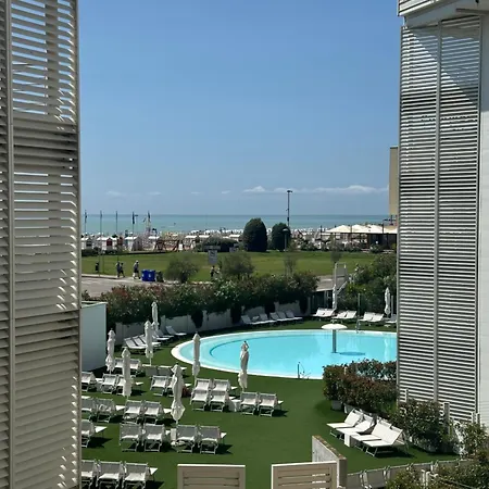 Marina - Agenzia Cocal Каорле